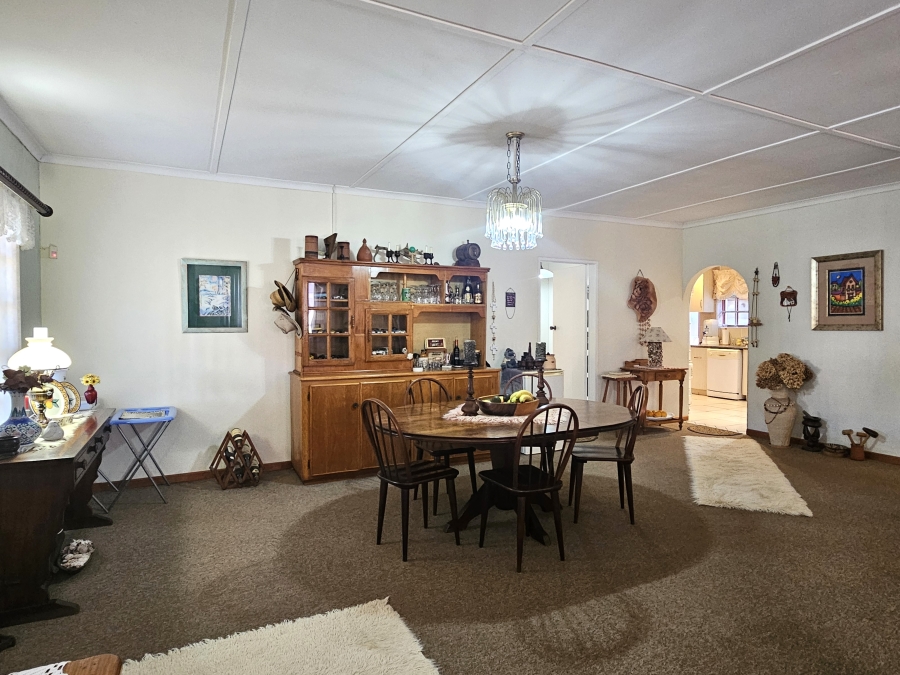 4 Bedroom Property for Sale in Wavecrest Eastern Cape